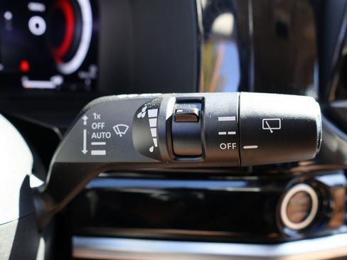 Used 2024 Nissan Pathfinder Platinum w/ Cargo Package image 53