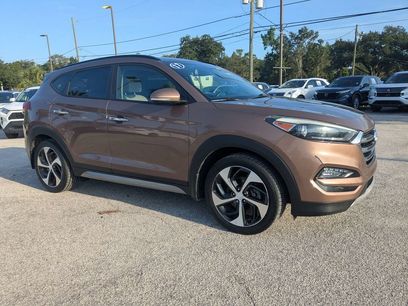 Used 2017 Hyundai Tucson Limited w/ Limited Ultimate Package 03