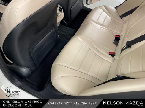 Used 2020 Mercedes-Benz C 300 4MATIC Sedan image 41