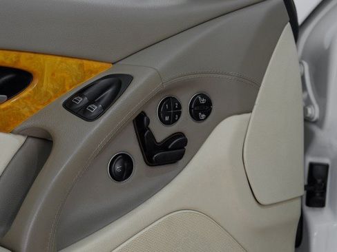 Used 2008 Mercedes-Benz SL 550 image 36
