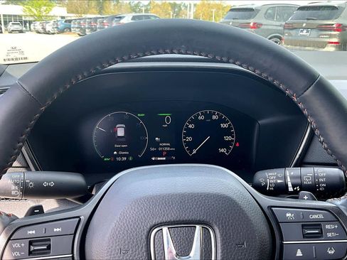 Used 2025 Honda CR-V Sport-L image 28