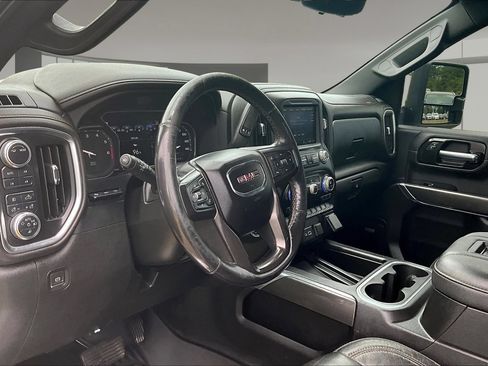 Used 2022 GMC Sierra 2500 AT4 w/ AT4 Premium Plus Package AWD/4WD image 18