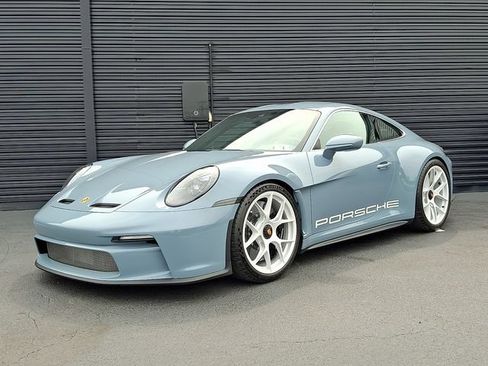 Certified 2024 Porsche 911 GT3 RS RWD image 1