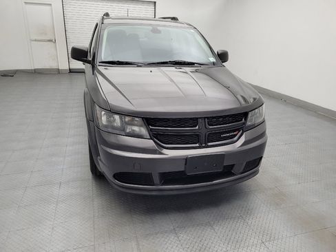 Used 2018 Dodge Journey SE w/ Popular Equipment Group FWD image 14