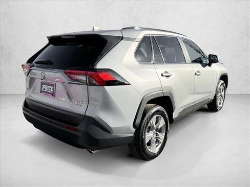 Used 2024 Toyota RAV4 XLE image 5