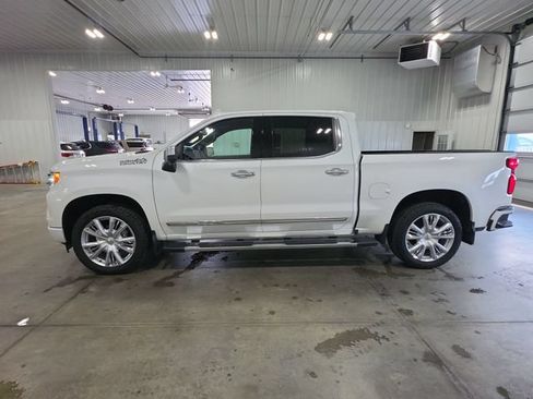 Used 2024 Chevrolet Silverado 1500 High Country w/ Technology Package AWD/4WD image 5