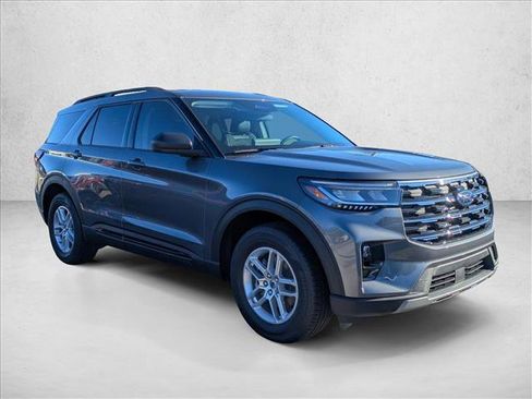 New 2026 Ford Explorer Active w/ Active Comfort Package image 7