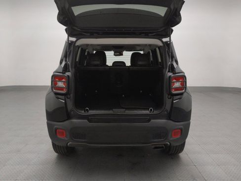 Used 2019 Jeep Renegade Limited w/ UConnect 8.4 Nav Group AWD/4WD image 29