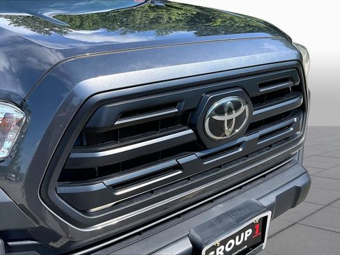 Used 2019 Toyota Tacoma SR AWD/4WD image 31