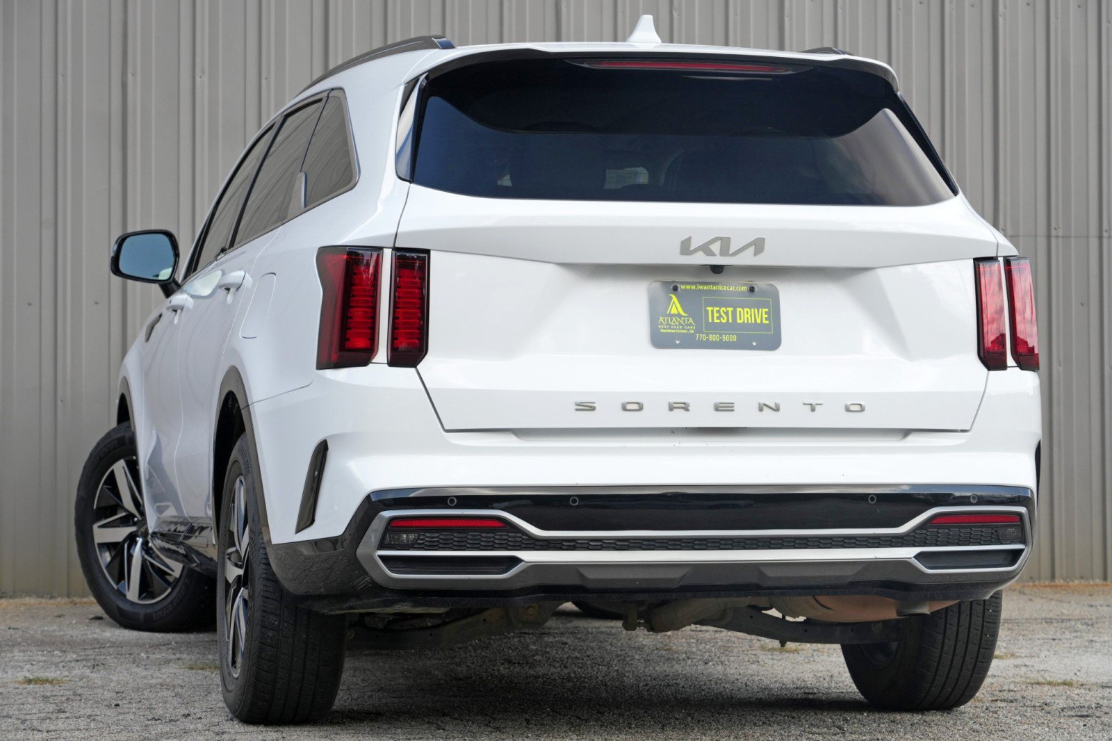 Used 2022 Kia Sorento EX w/ Panoramic Sunroof Package FWD image 5