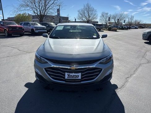Used 2024 Chevrolet Malibu LS FWD image 2