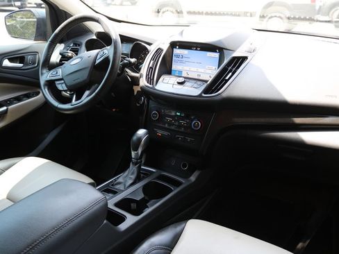Used 2019 Ford Escape SEL FWD image 18
