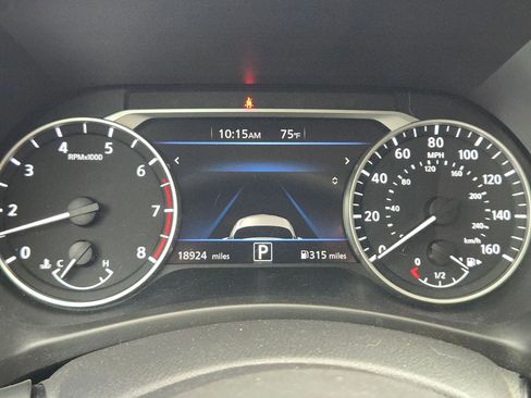 Used 2023 Nissan Sentra SV w/ All-Weather Package FWD image 11