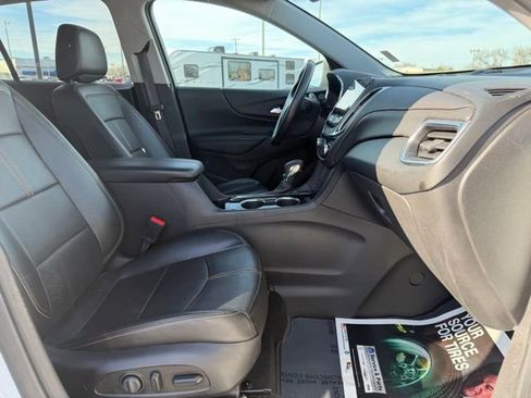 Used 2022 Chevrolet Equinox Premier image 9