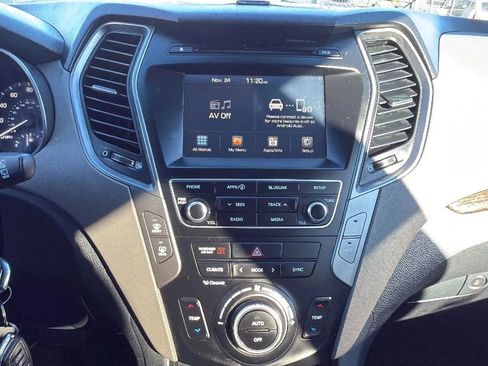 Used 2017 Hyundai Santa Fe Sport image 18
