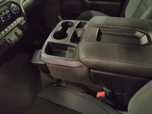 Used 2021 Chevrolet Silverado 1500 Custom AWD/4WD image 26