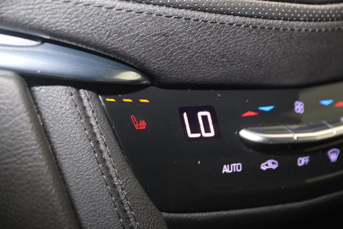 Used 2022 Cadillac XT5 Luxury FWD image 8