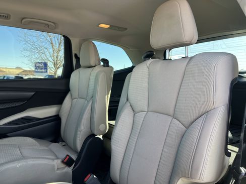 Used 2023 Subaru Ascent Premium w/ Convenience Package image 22