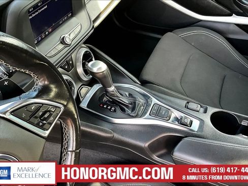 Used 2023 Chevrolet Camaro LT RWD image 17