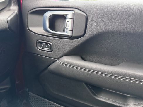 Used 2021 Jeep Wrangler Unlimited Sahara w/ Uconnect 4C Nav & Sound Group image 26