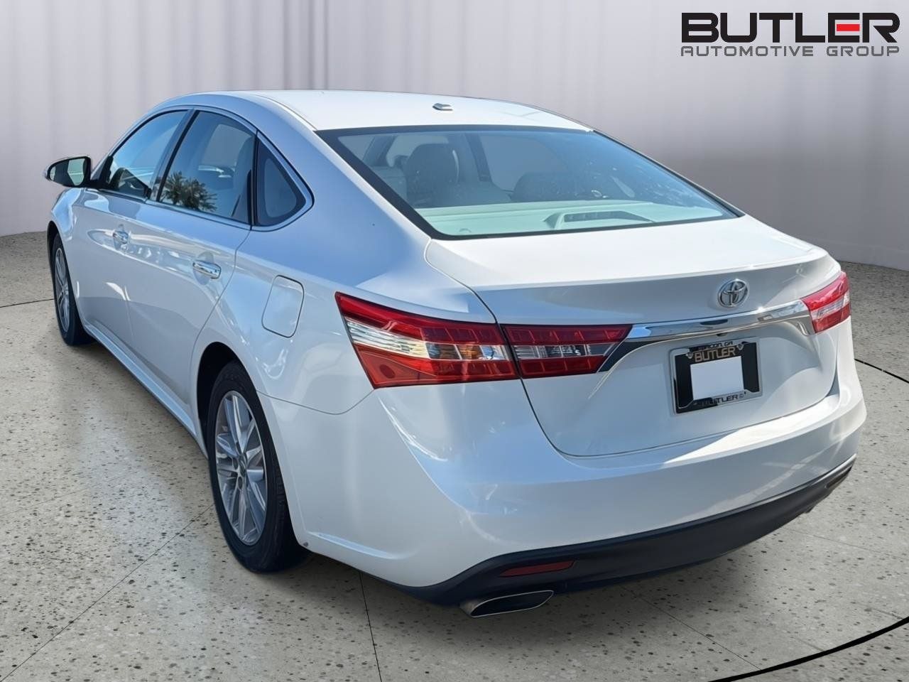 Used 2015 Toyota Avalon XLE FWD image 10