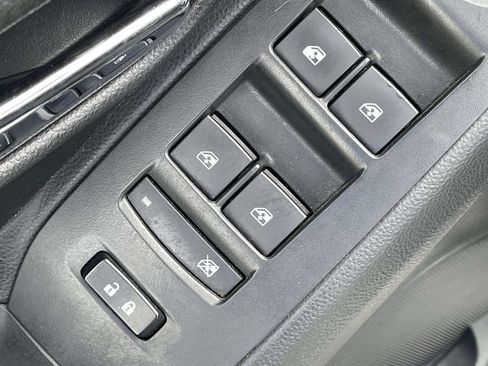 Used 2017 Chevrolet Trax LT FWD image 15