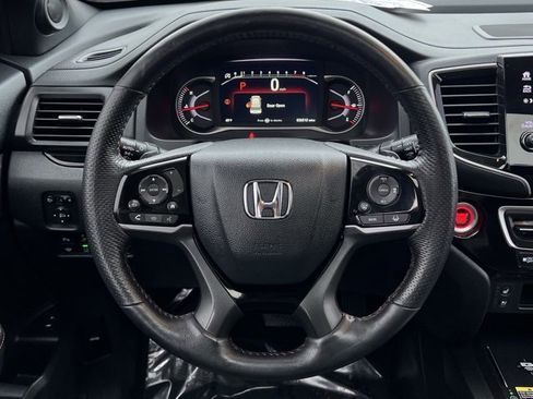 Certified 2024 Honda Passport Black Edition image 25