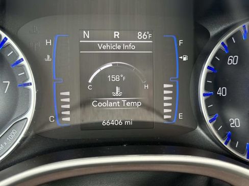 Used 2023 Chrysler Voyager LX FWD image 17