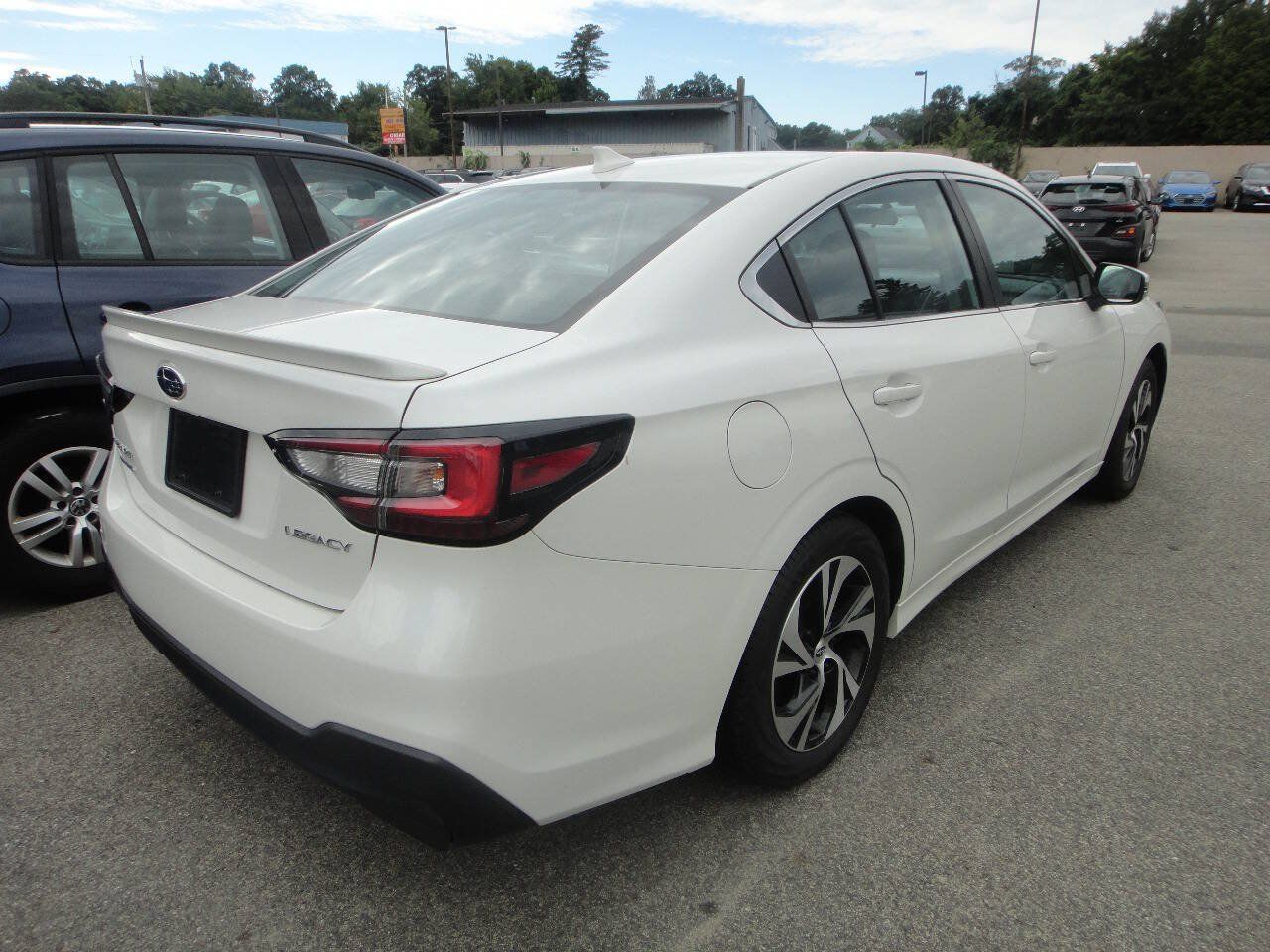 Used 2022 Subaru Legacy Premium AWD/4WD image 4