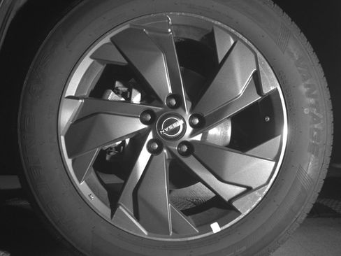 Used 2025 Nissan Rogue SV FWD image 12