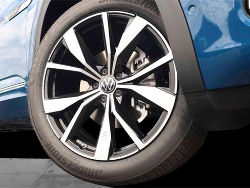 New 2026 Volkswagen Atlas SEL Premium R-Line image 3