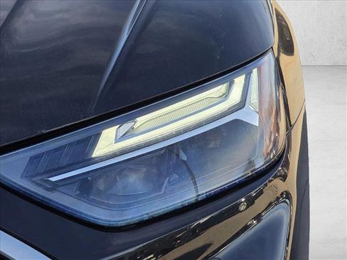 Used 2022 Audi Q5 Premium image 7