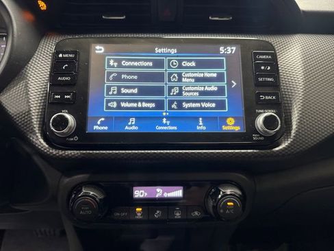 Used 2021 Nissan Kicks SV image 12