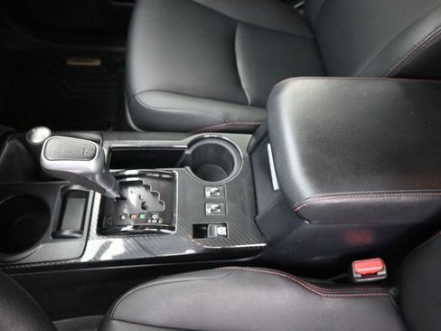 Used 2019 Toyota 4Runner TRD Off-Road Premium AWD/4WD image 20