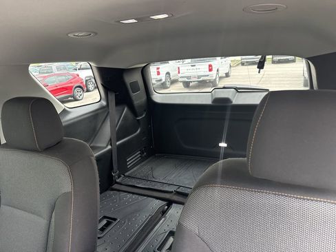 Used 2021 Chevrolet Traverse LT FWD image 13