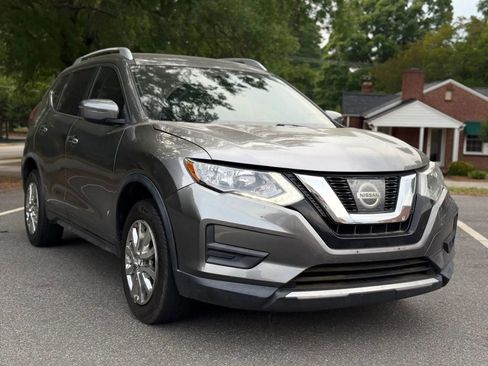 Used 2017 Nissan Rogue SV AWD/4WD image 9