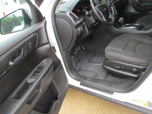 Used 2015 GMC Acadia SLE AWD/4WD image 9