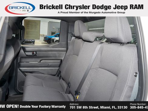 Used 2025 Toyota Tacoma SR5 AWD/4WD image 16