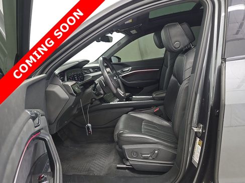 Used 2022 Audi e-tron S Prestige AWD/4WD image 6