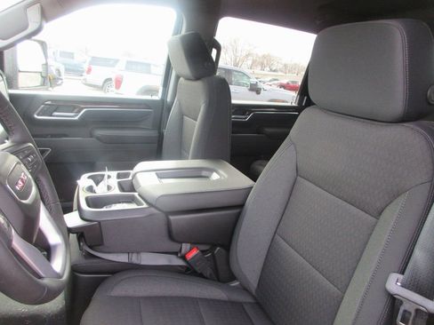 New 2026 GMC Sierra 3500 SLE w/ SLE Value Package image 14