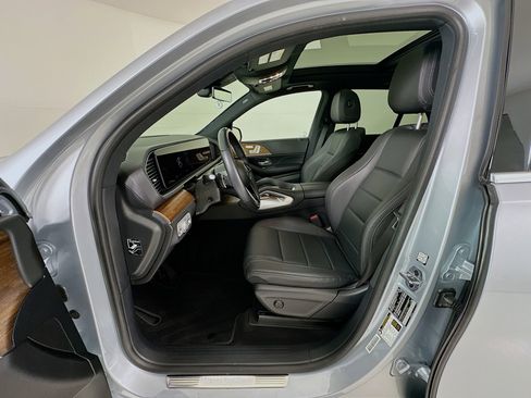 Used 2025 Mercedes-Benz GLE 350 4MATIC image 23