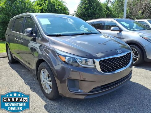 Used 2016 Kia Sedona LX FWD image 1