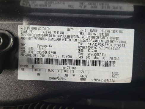 Used 2016 Ford Focus SE w/ SE Sport Package FWD image 33