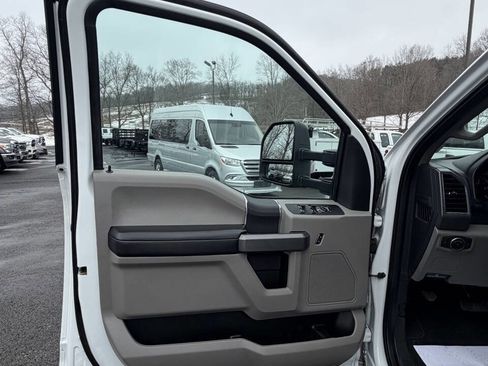 Used 2022 Ford F450 XLT image 39