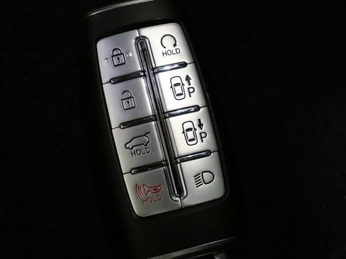 Used 2022 Genesis GV70 3.5T Sport w/ Sport Prestige Package image 30