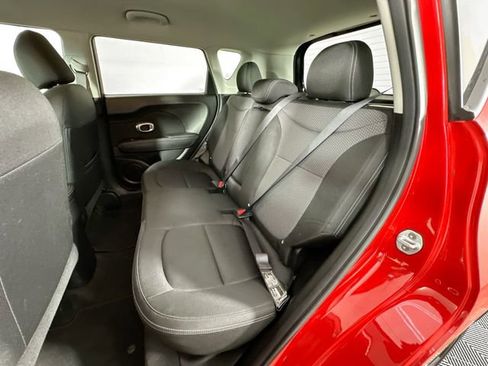 Used 2018 Kia Soul + image 23