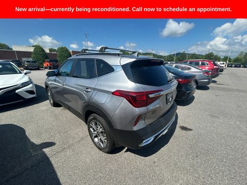 Used 2022 Kia Seltos EX AWD/4WD image 11