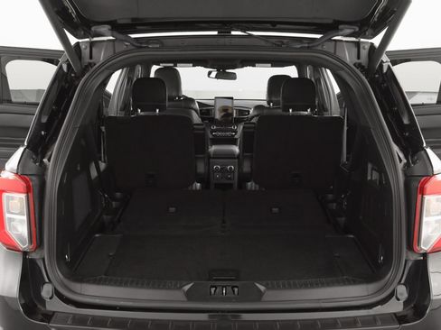 Used 2020 Ford Explorer ST w/ ST Street Pack image 24