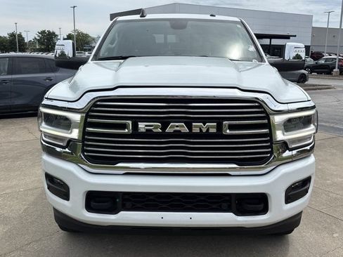 Used 2024 RAM 2500 Laramie AWD/4WD image 11