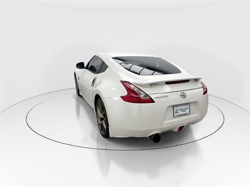 Used 2016 Nissan 370Z w/ Sport Package image 6